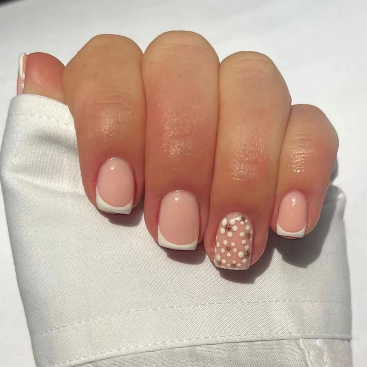 

2023 NEW Design For Summer White French Short Manicure with Floral Press On Nails The NEW Top-seller on AMZ INS