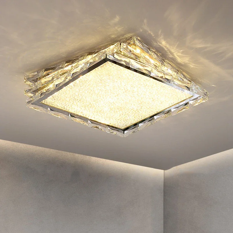 

Новая Скандинавская Золотая новая искусственная роскошная хрустальная потолочная лампа для спальни, отеля, офиса, гостиной, светодиодное квадратное хромированное Внутреннее освещение
