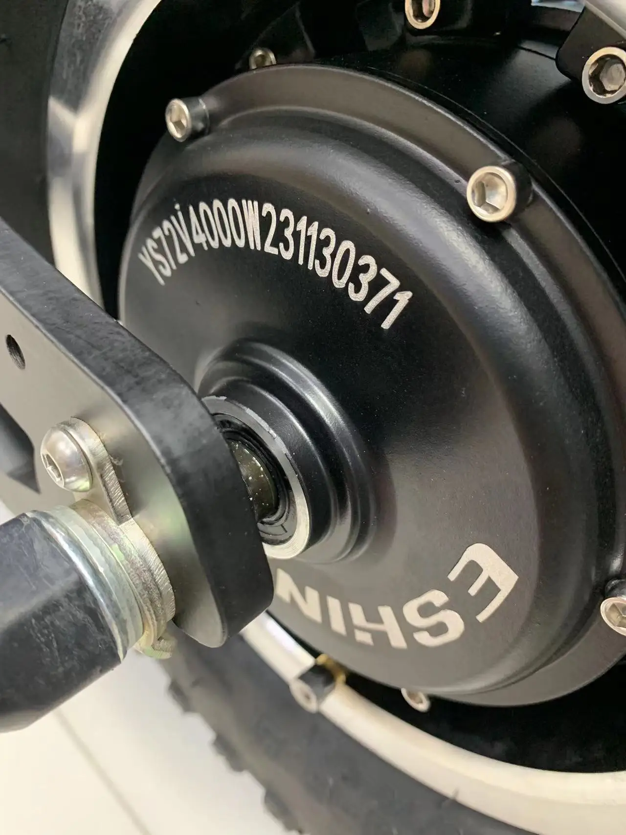 Électrique Scooter Moteurs 800 W 48 V Brushless Hub Moteur avec 90/65 6.5 (12 pouces) Off Pneu