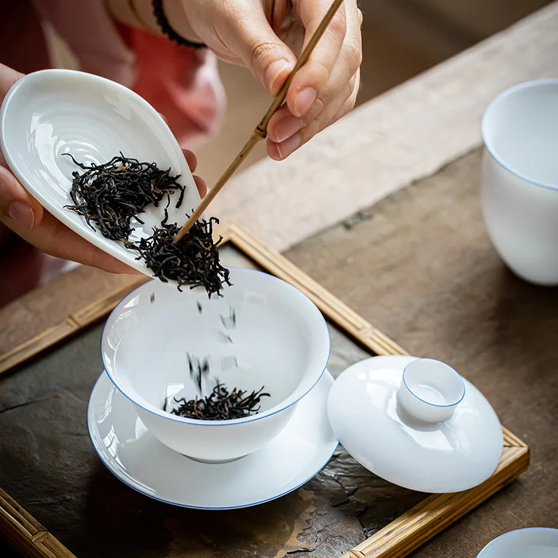 Sweet White Porcelain Tea Tureen Covered Bowl Tea Cup Single Non Hot Set Maker Ceramic Gaiwan Kung Fu Teaware