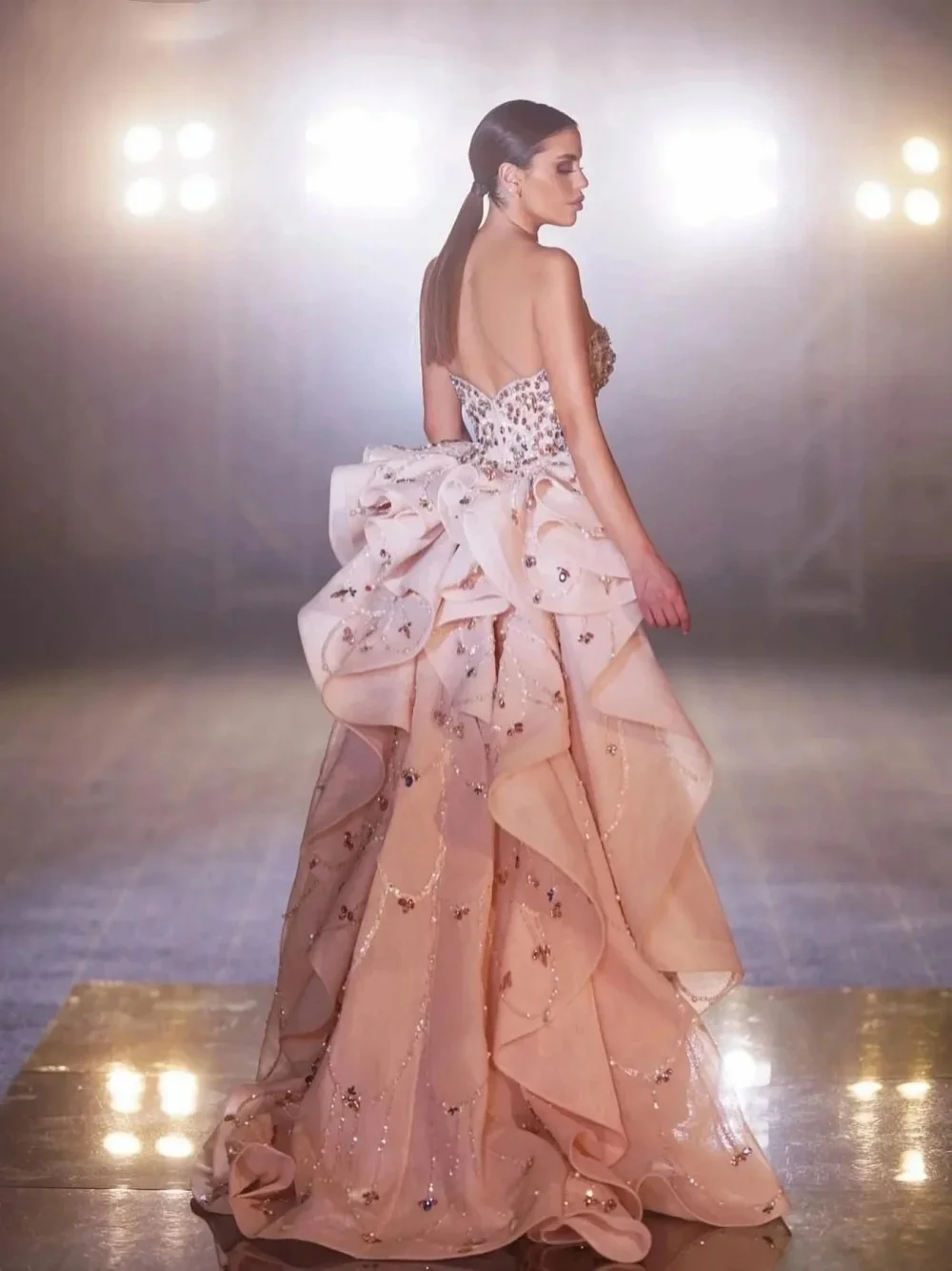 فستان زفاف حورية البحر لؤلؤ فاخر ترتر كريستالي بدو...