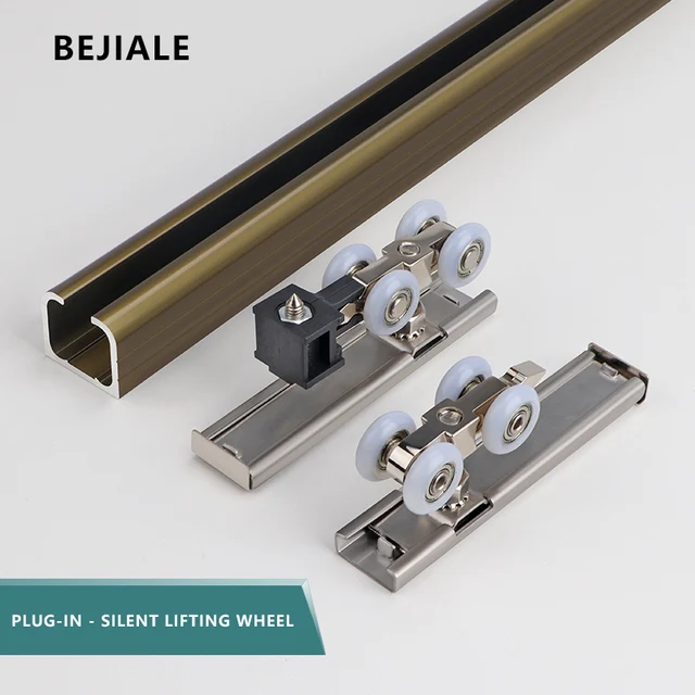 ประตูไม้แขวนรางเลื่อนประตูบานเลื่อนรางนำทางแบบเงียบมีปลั๊กอินสำหรับห้องน้ำห้องครัวที่แขวน 1