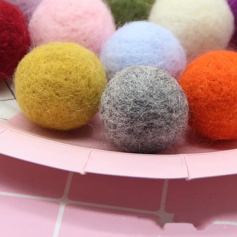Let's Make 2cm Wool Felt Ball 120 Multicolour Felt Balls Wool Gumball Beads  Wholesale Bulk Craft Decoration DIY - AliExpress