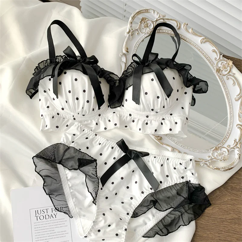 

Japanese Sweet Lingerie For Women Bra Sets Sexy Lace Wireless Bralette Thin Ropa Interior Femenina Girls Wave Point Underwear