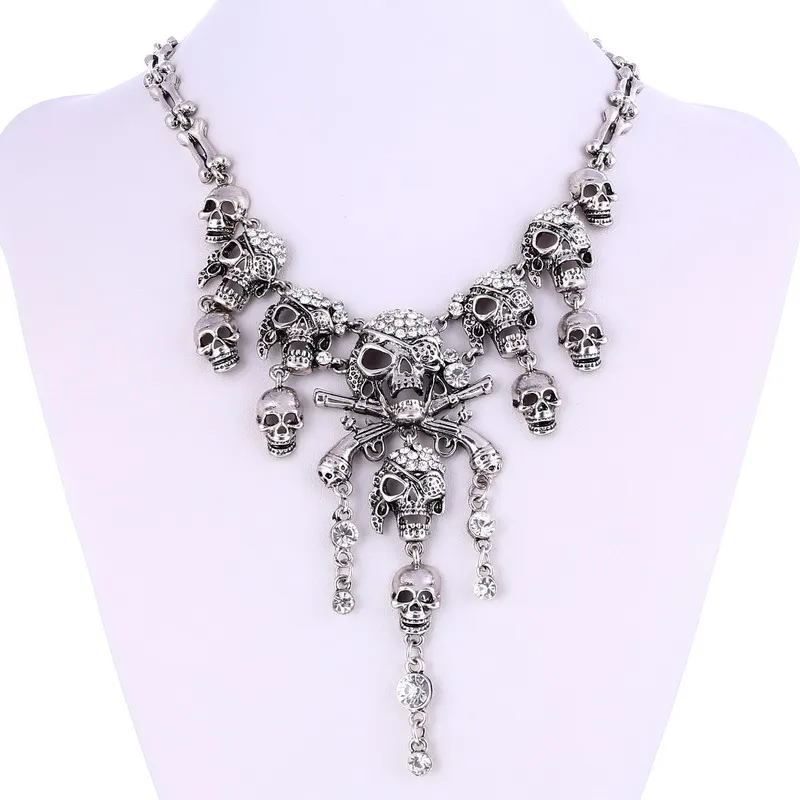 

Classic Vintage Pirate Skeleton Skull Choker Necklace Pendant For Women Men Retro Rhinestone Biker Gothic Punk Party Jewelry