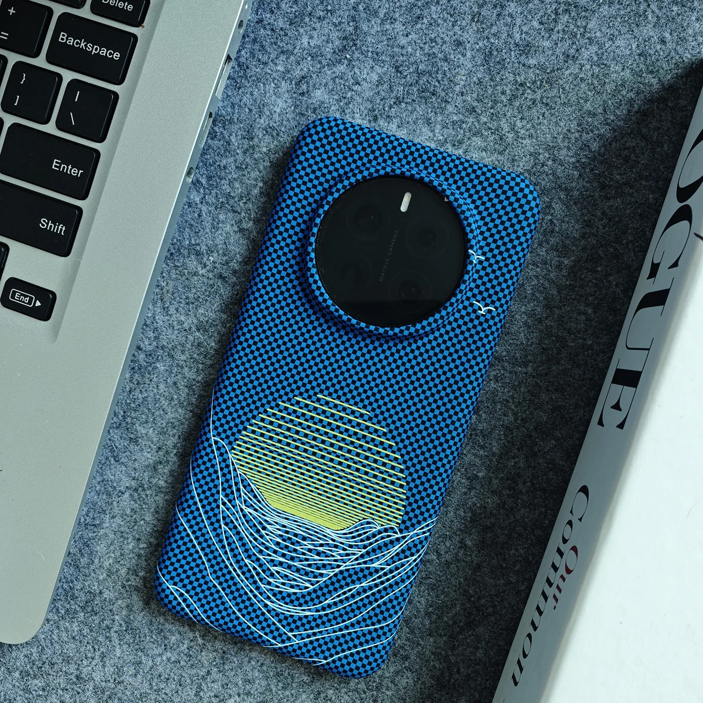 Carbon Fibre Texture Slim Protective Bumper Case with Moonset Design