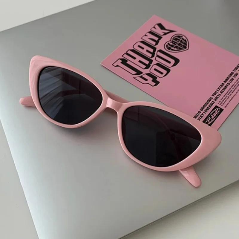 New Pink Women Cat Eye Sunglasses Retro Premium Sun Glasses  display picture 1