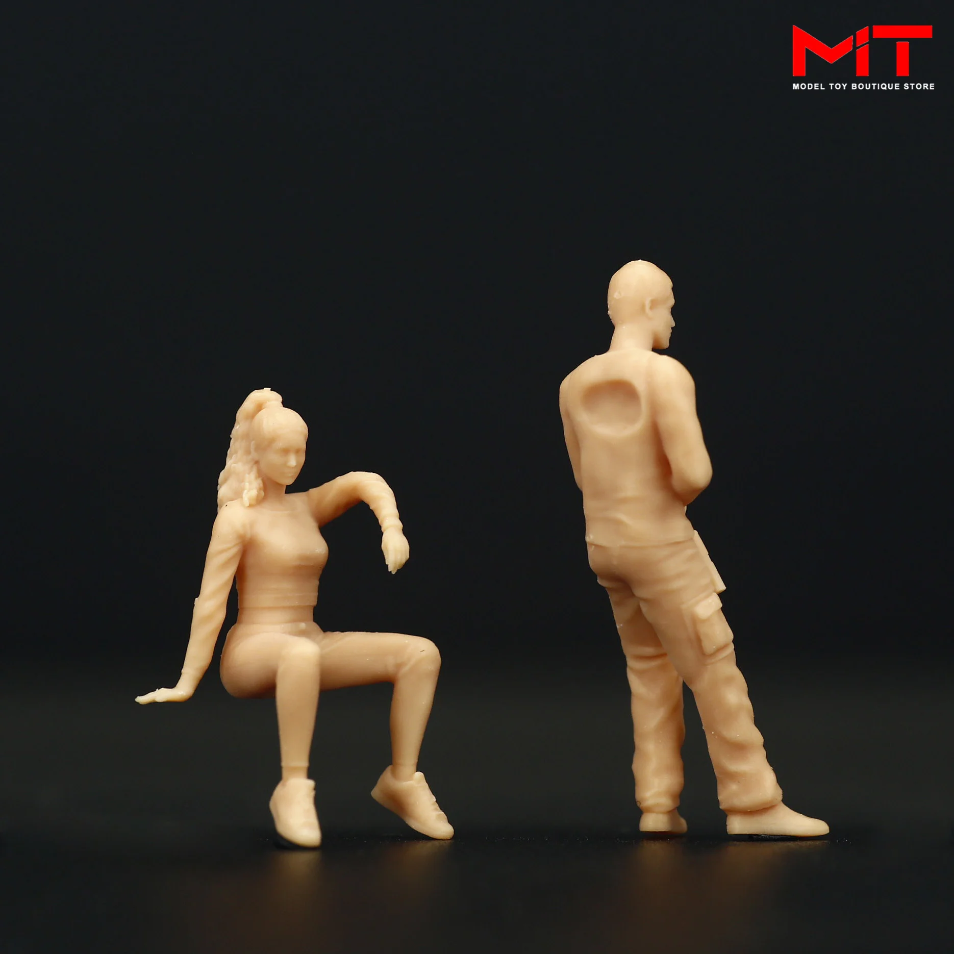 

3D Print Diorama 1/87 1/64 1/43 A257 Couple Hug Figures Miniatures DIY Sand Table Scene Props Figurine For Cars Vehicle Model