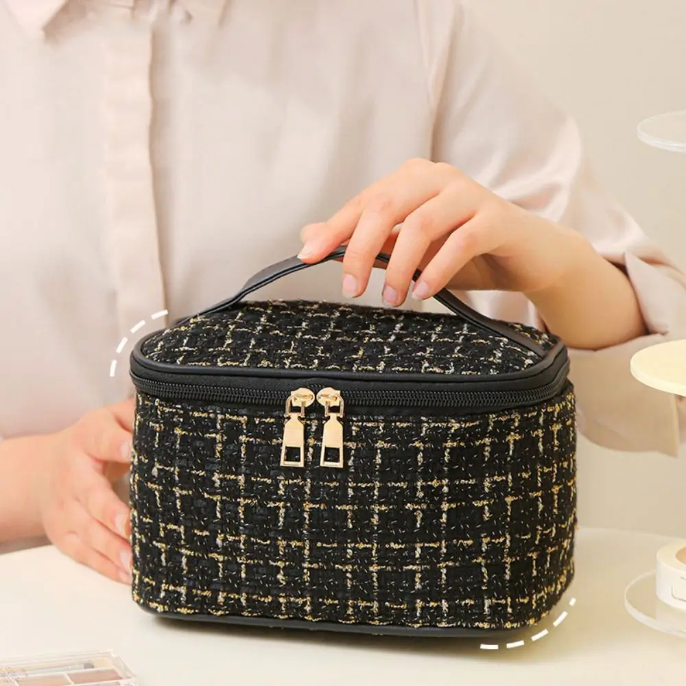 

Portable Makeup Bag Simple Multi-Functional Space Saving Cosmetics Storage Box Professional Handle Storage Organizer Outdoor