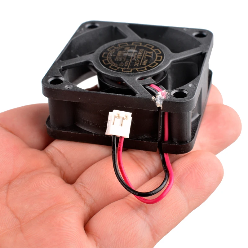 32F Ventola 50mm 50x50x15 4800RPM 5V 0,16A DC Air Fan 5 cm 50 mm 3 Fili 3 Pin con sensore tachimetrico Raffreddamento 50 x 50 x 15