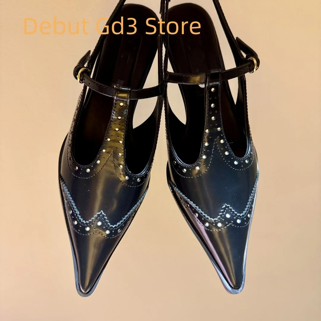 

Top Quality 2024 New Pointed Mid Heel Sandals with Fine Heels Carved Back Empty Single Shoes Fashionable Back Strap High Heels