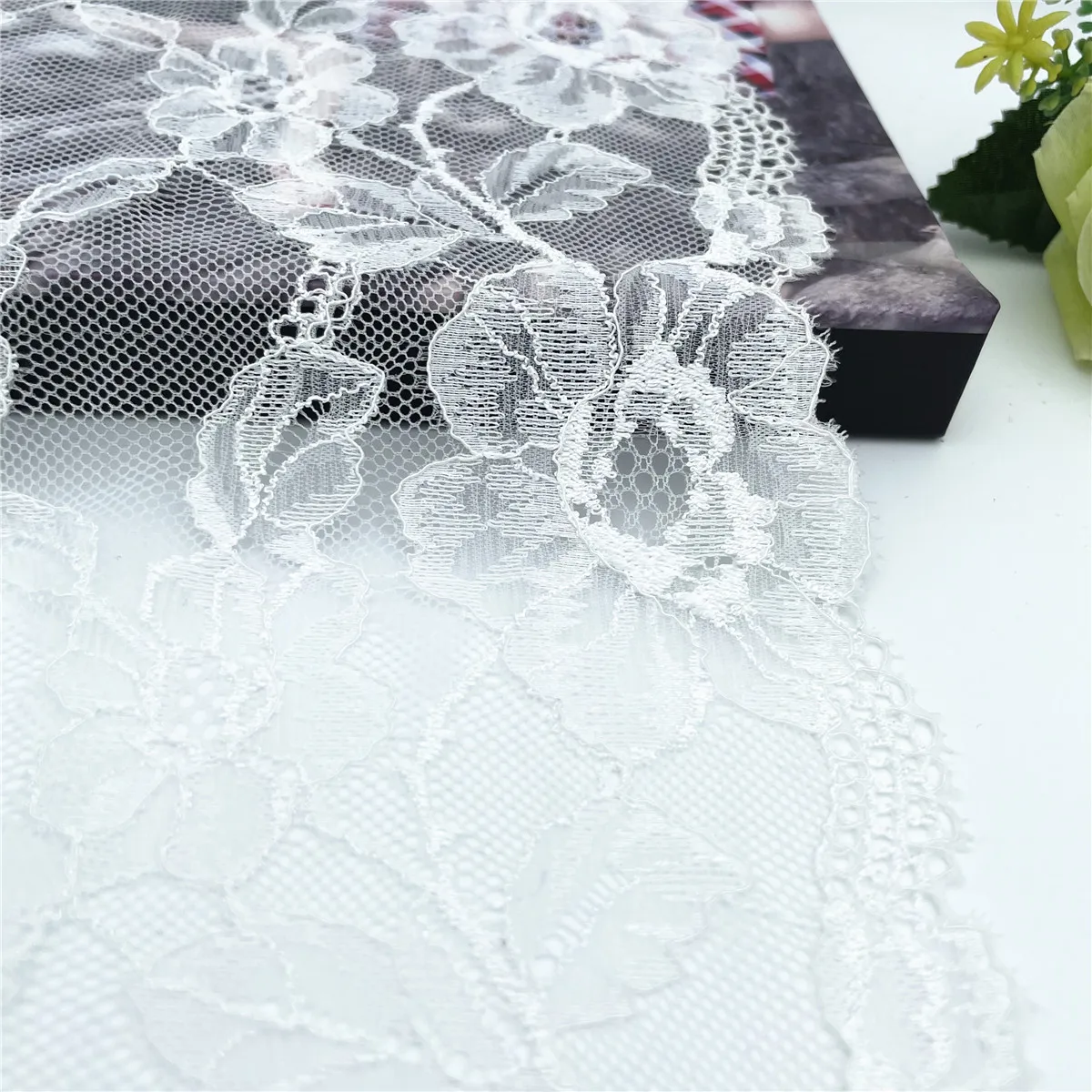 3y/lot Width 23cm White Elastic Stretch Lace Trim 3