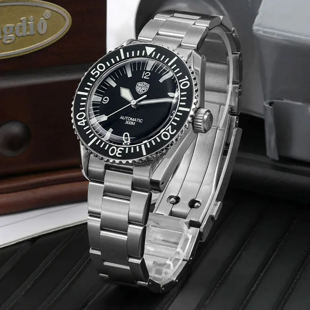 Watchdives WD1967 Sharkmaster 300 NH35 Automatic Watches Bubble Sapphire Crystal Wristwatch BGW9 Blue Luminous Watch for Men