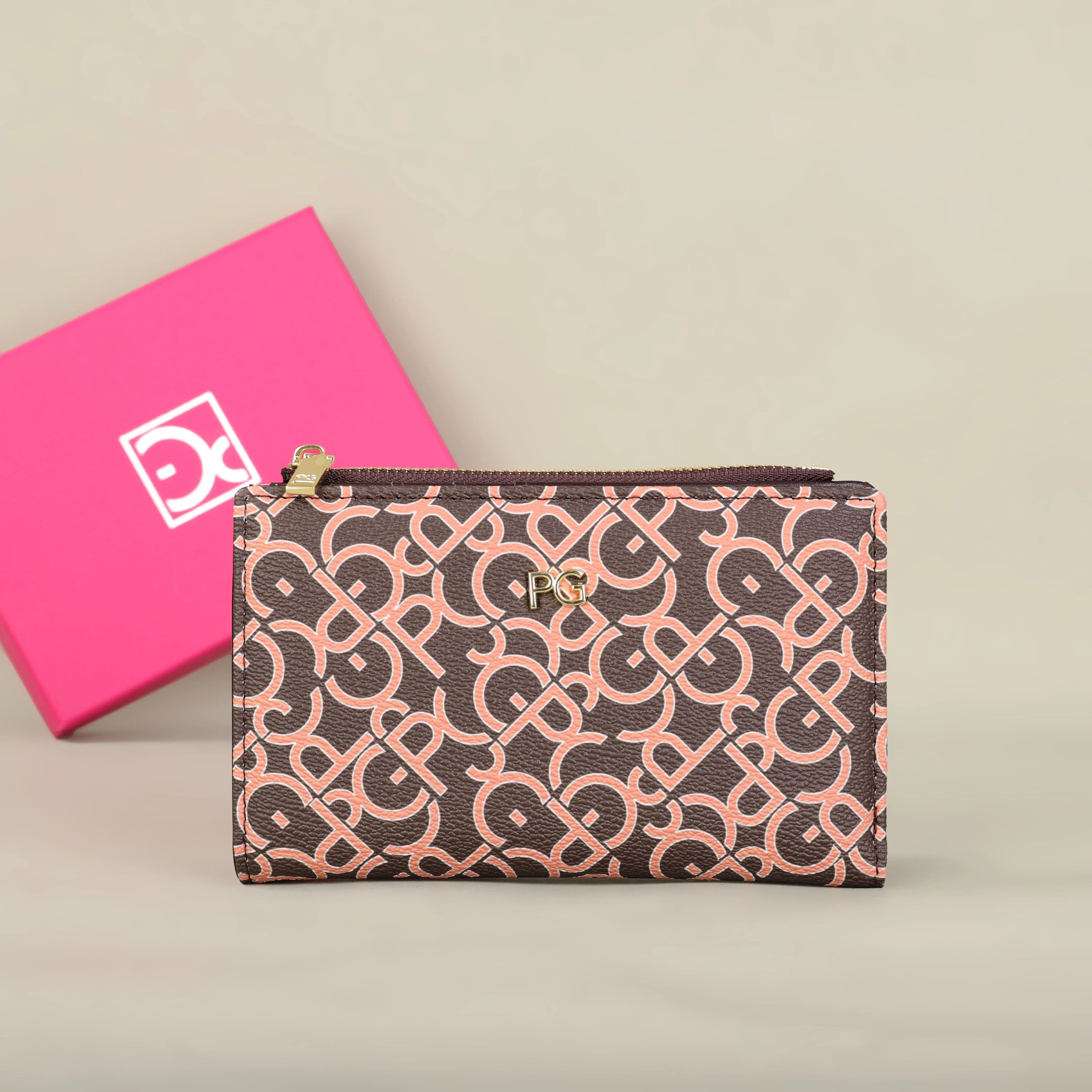 PG Women's Wallet Fashion Letter Color Pattern Classic Retro Long Storage Wallet PVC Material Women wallet