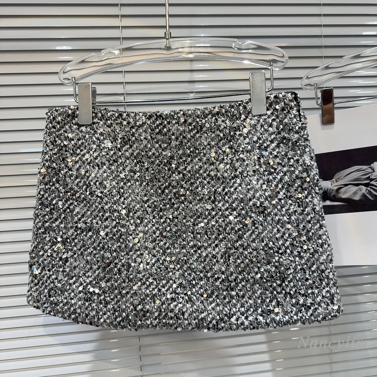 2023 Winter New Hot Girl Socialite Sequined Tweed Exposure-Proof Skirt Women's Silver Hip Skirts divine im so beautiful john waters light proof trouser skirt skirts for women sexy mini skirt