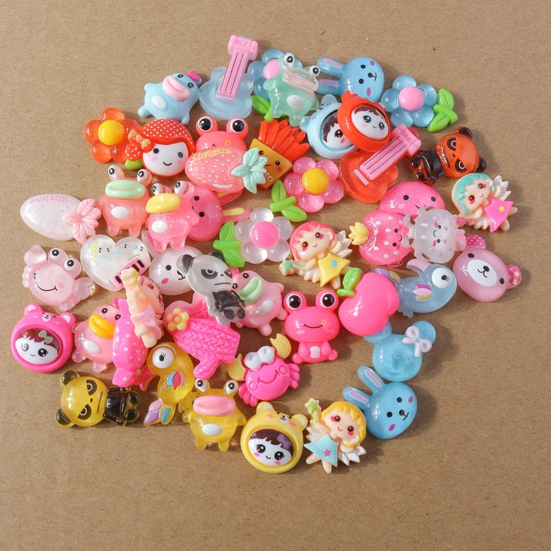 15pcs 믹스 귀여운 동물 꽃 플랫 백 수지 카보숑 장식품 소녀를위한 DIY 스크랩북 헤어핀 브로치 생일 선물