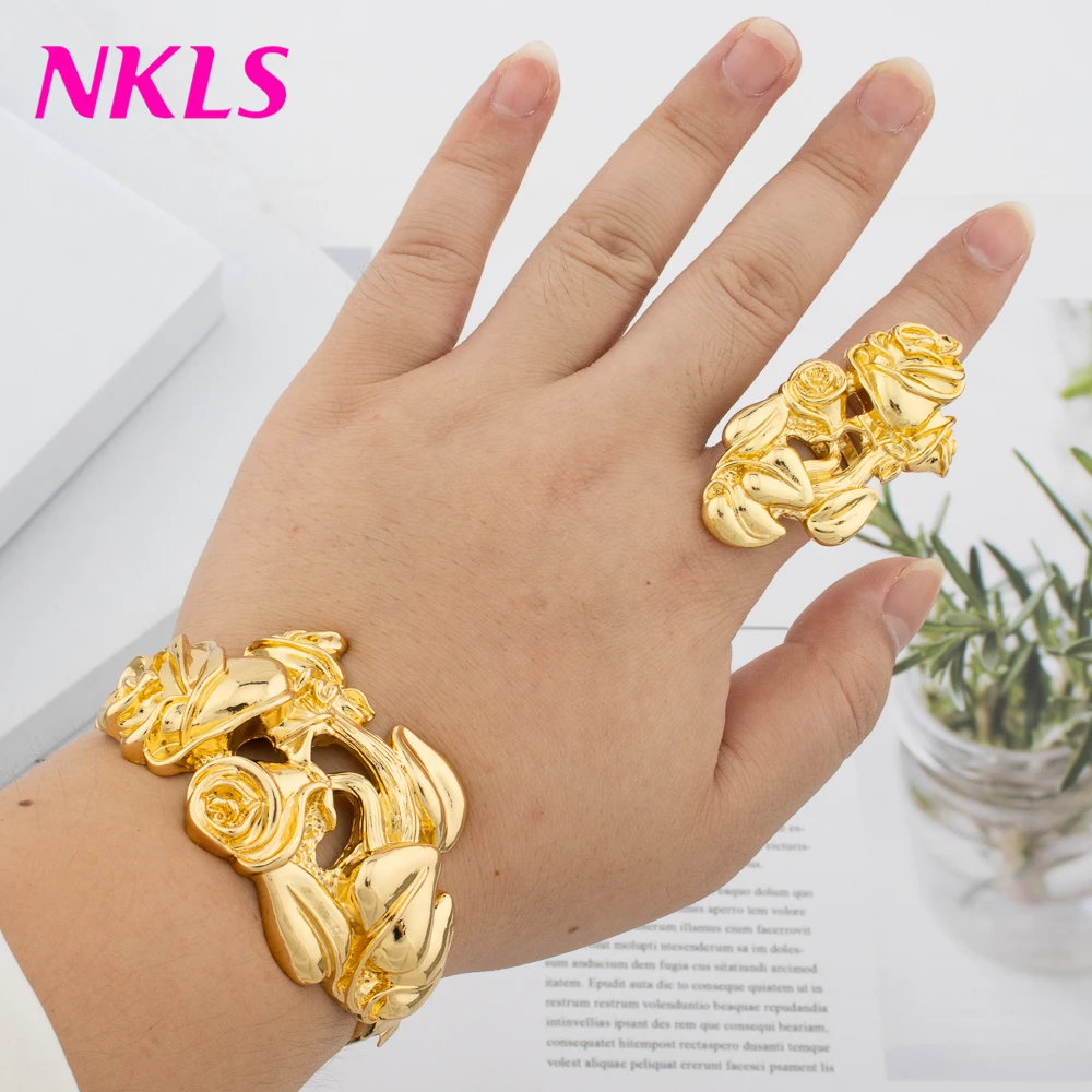 Bridal jewelry sets earring ring sets Dubai Women Luxury Bangles Earrings Rings Set High Quality Classic Gold Color Jewelry Sets Fashion Bridal Jewelry Wedding Party