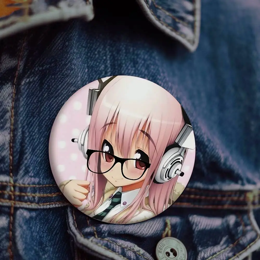 Whimsical Cartoon Singer Enamel Pin – Fun Accessory