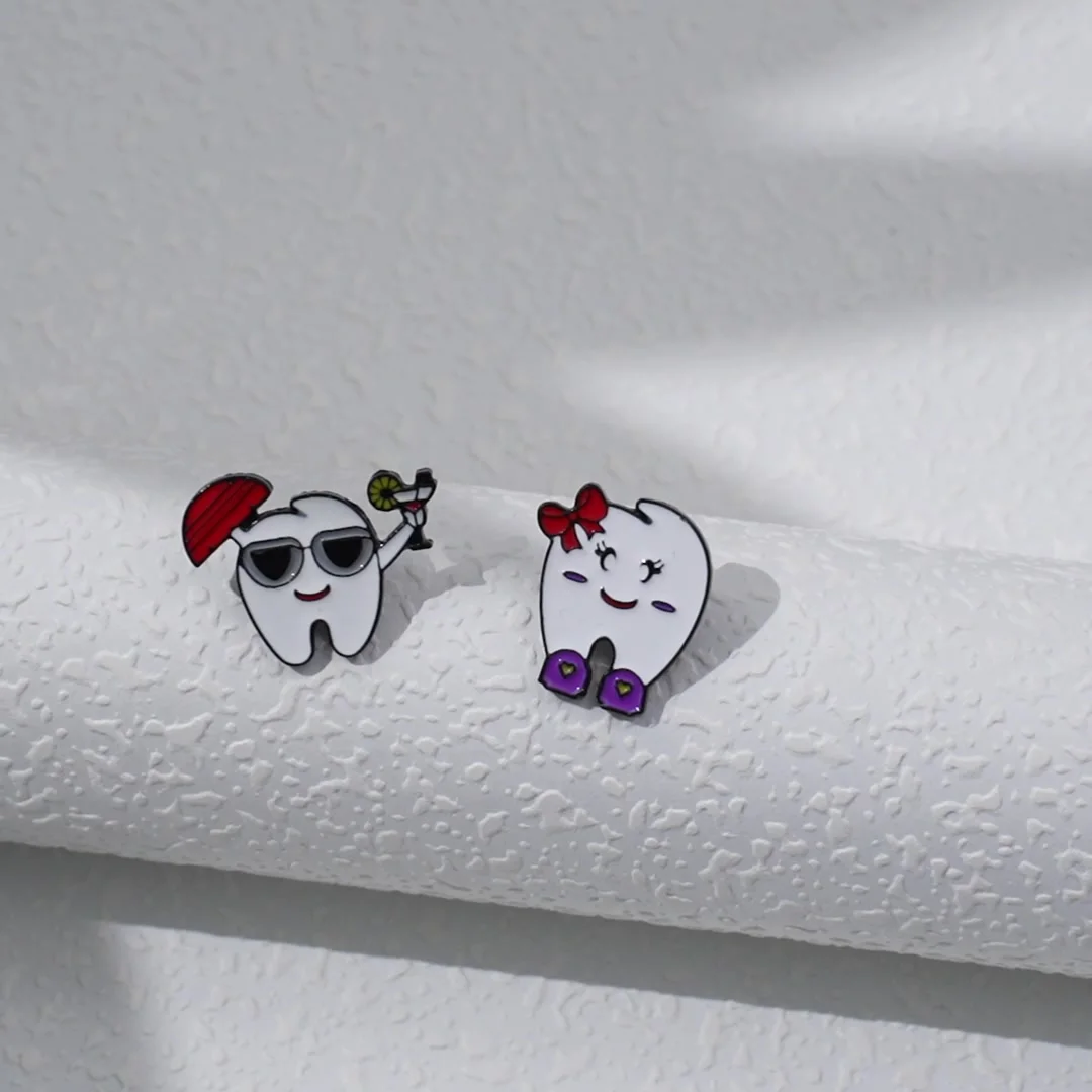 Cute Toothbrush Tooth Clothes Enamel Pin Cartoon Brooch DIY Decoration Dentist B