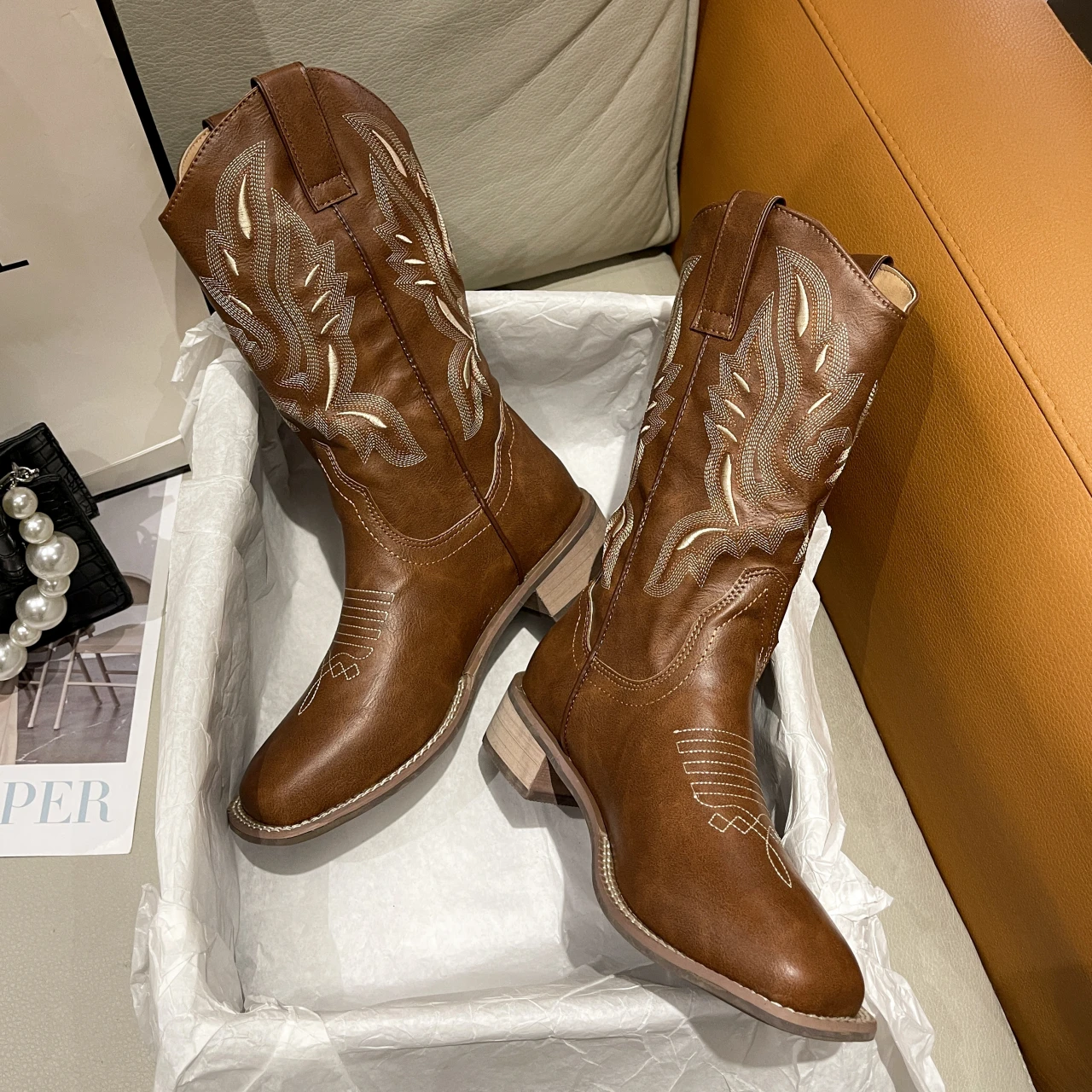 

Platform Cowboy Boots Women Autumn Winter Fashion Leather Boots Square Head Low High Heels Ladies Designer Shoes Plus Size 42