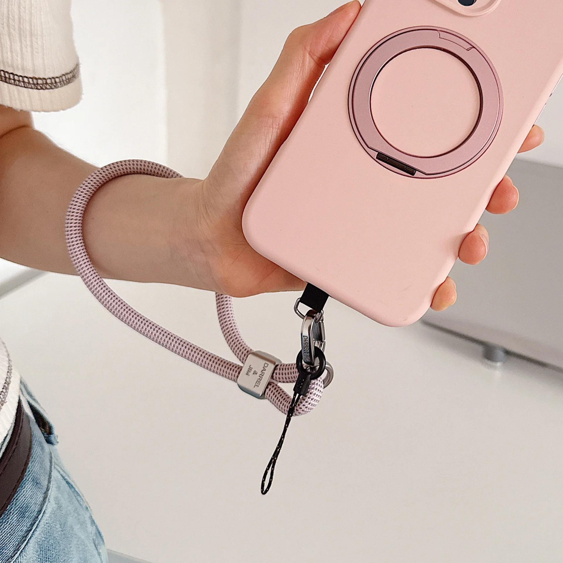 Universal Adjustable Nylon Phone Lanyard with Metal Clip and Patch