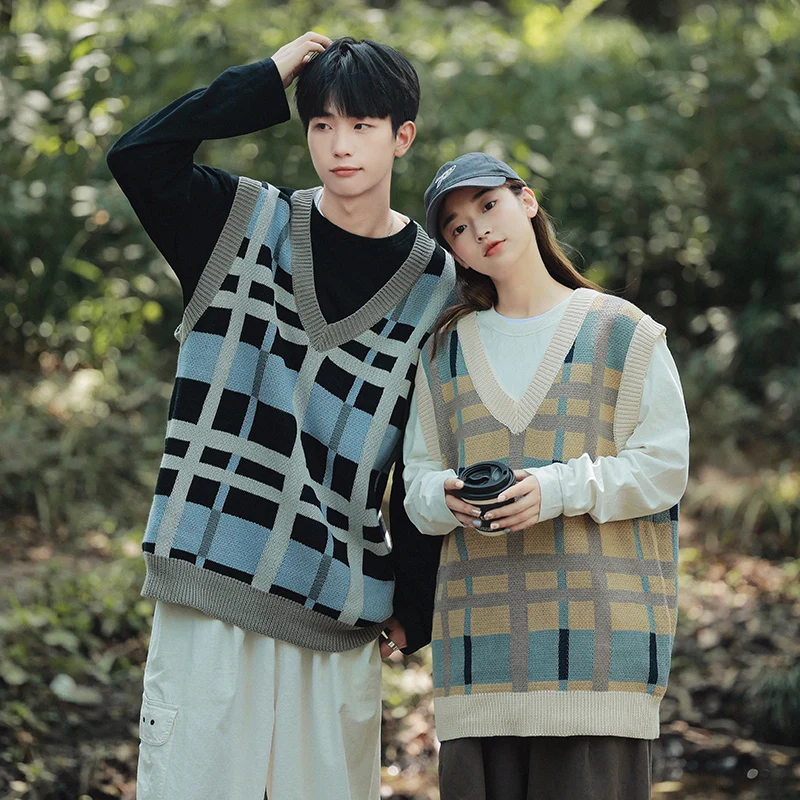 Plaid Sweater Vest Men Autumn V-neck Japanese Vintage College Knitted Fashion Loose All-match Ins Sleeveless Pullover Clothing