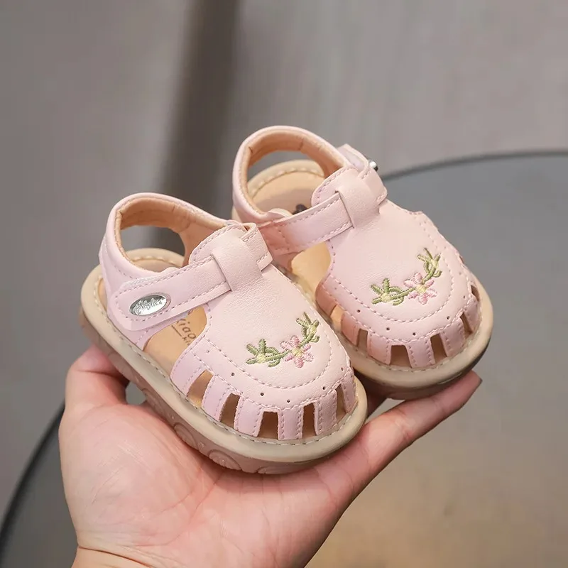 Summer Girls Sandals Cute Flower Embroidered Anti-slip Soft Sole Shoes for 0-1 Year Old Baby First Walkers Kid Outdoor Shoes