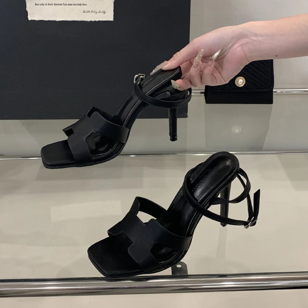 Alionly 2025 موضة الصيف الجديدة المفتوحة تو الصناد...