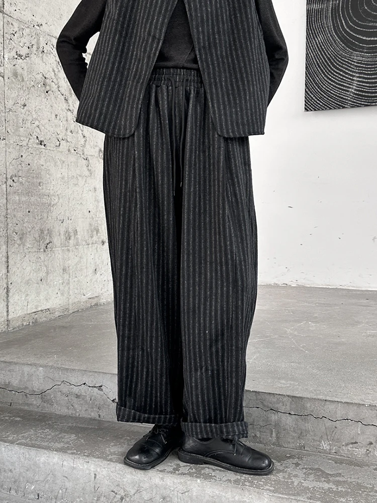 [EAM]  High Elastic Waist Black Stripe Wide Leg Thick Woolen Pants New Trousers Women Fashion Tide Autumn Winter 2026 1DH2448