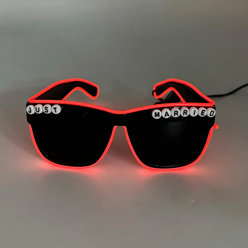 Drahtlose LED-Sonnenbrille, nur verheiratet, Braut-Accessoires, Hochzeit als Honig-Geschenk, Braut und Bräutigam, leuchtende Hochzeits-Herz-Brille – Detail 17