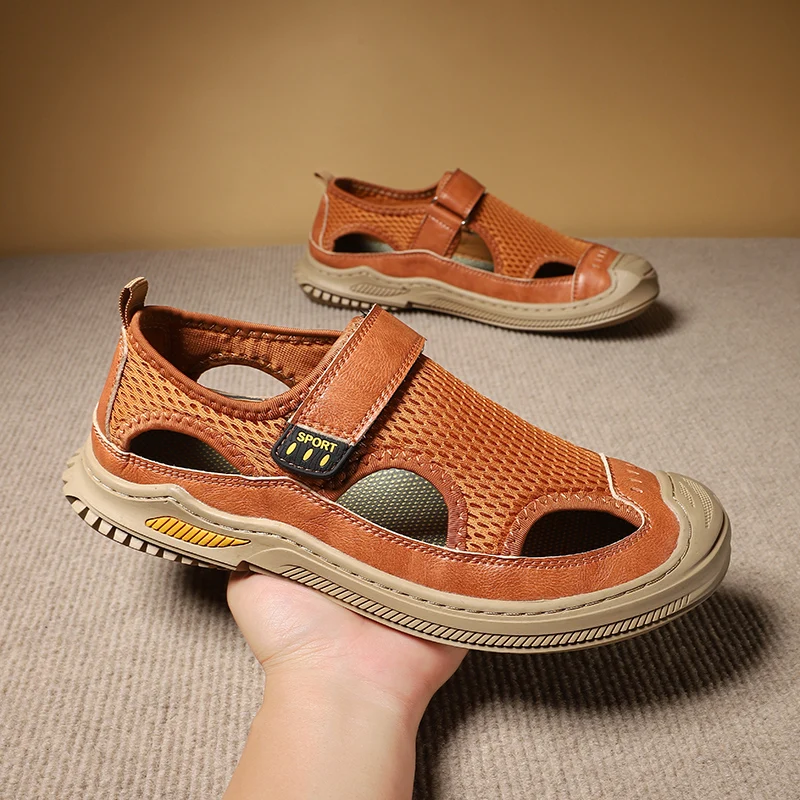 

Мужские сетчатые сандалии на мягкой подошве, коричневые дышащие пляжные сандалии, повседневная обувь для отдыха на открытом воздухе, размеры 38-46, для лета, 2024