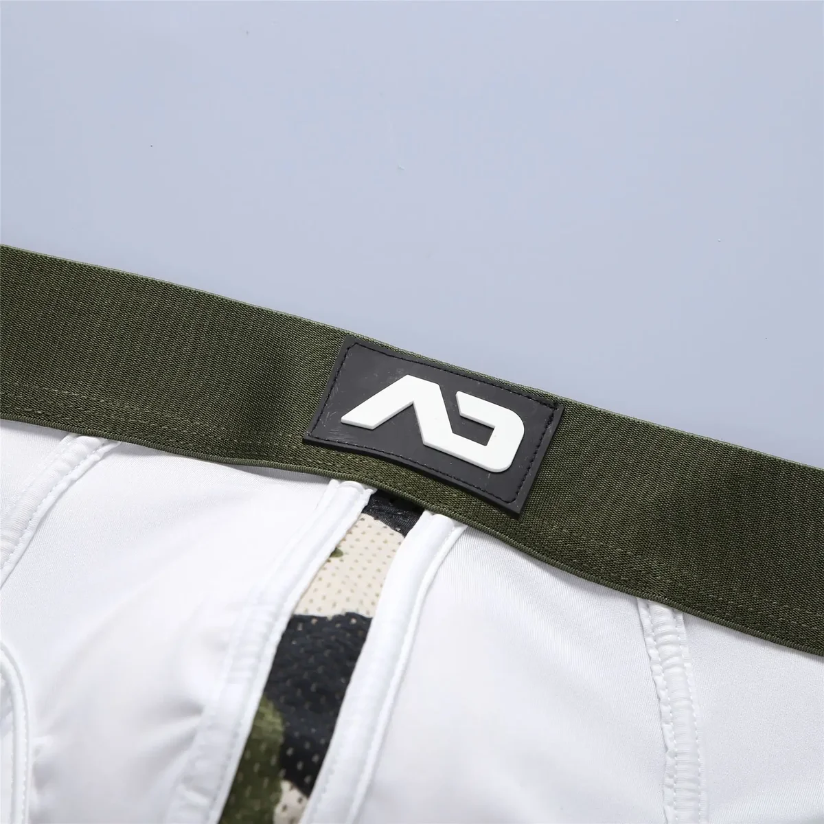 New men's briefs milk silk low waist elastic three-dimensional bag comfortable briefs added — view 2
