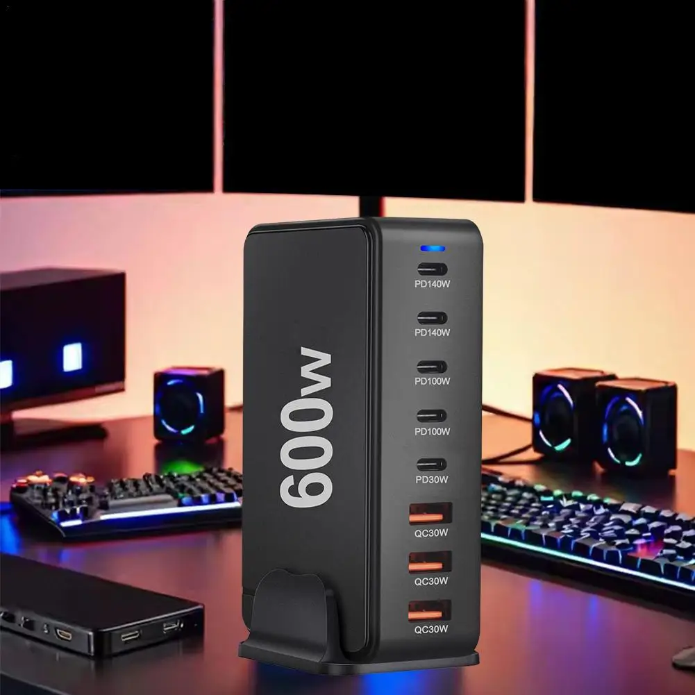 600W GaN Fast Charging PD3.1 Multi-function 28V5A USB-C Interface Desktop Charger