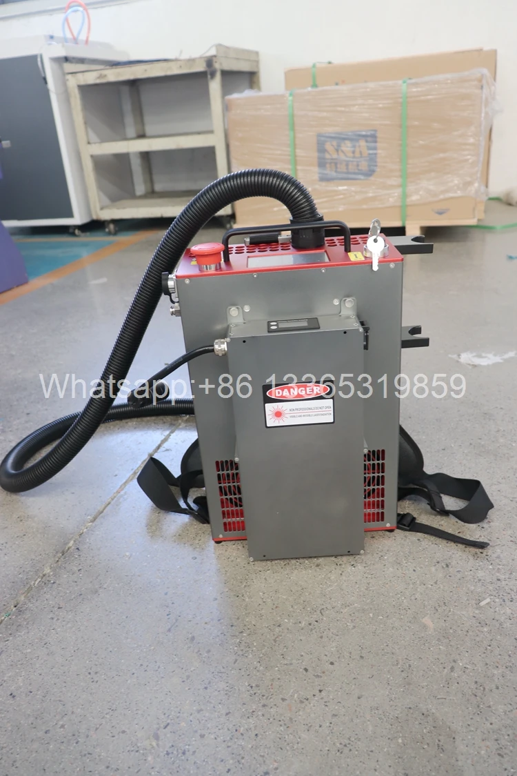 CE Certificated Portable 100W 200W Pulse Laser Stripping Cleaning Machine For Metal Paint Coating Rust Removal