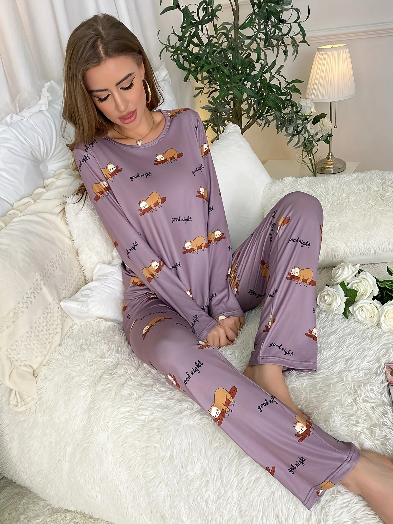 Women's new style casual pajamas set cartoon long sleeves and pants two sets of cute home wear