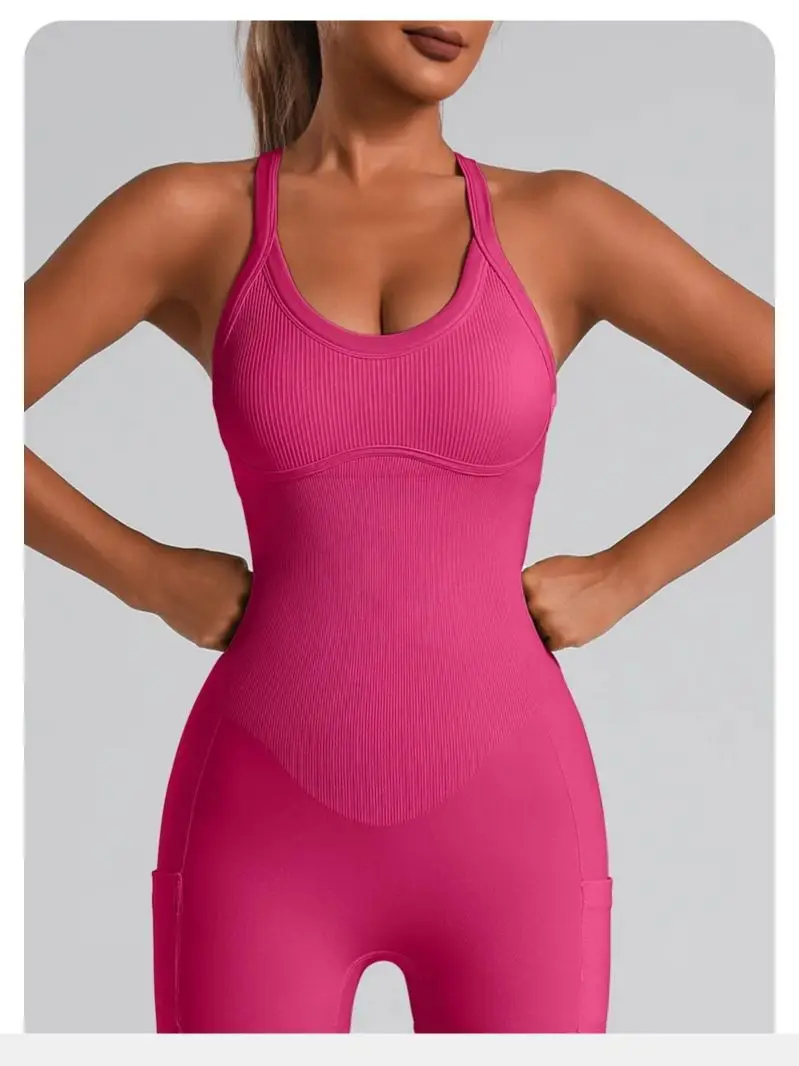 Soutien-gorge de sport intégré, body de yoga à dos croisé, justaucorps de sport sexy à dos nageur avec short et rembourrage pour femmes