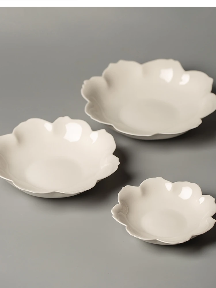 Japanese style solid color petal plate household ceramic light luxury dish hotel restaurant tableware