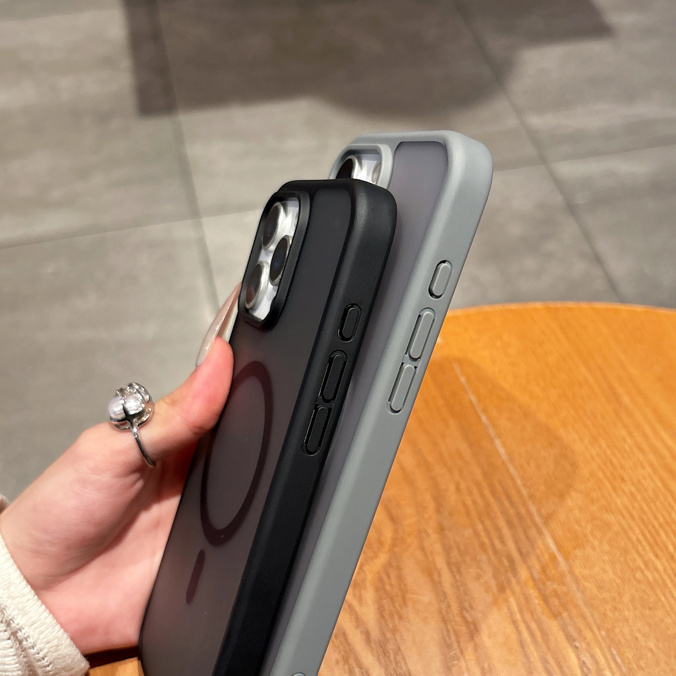 Magnetic Matte Shockproof Phone Case - MagSafe Compatible Accessories