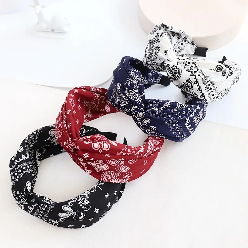 Fasion Hot Selling South Korea Fashion Printed Cross Knot Headband 2023 New Headwear Hair Card Simple Temperament Women Headband custom oe hot selling blank etal cr80 stand card size etal busins car ith agnet spe