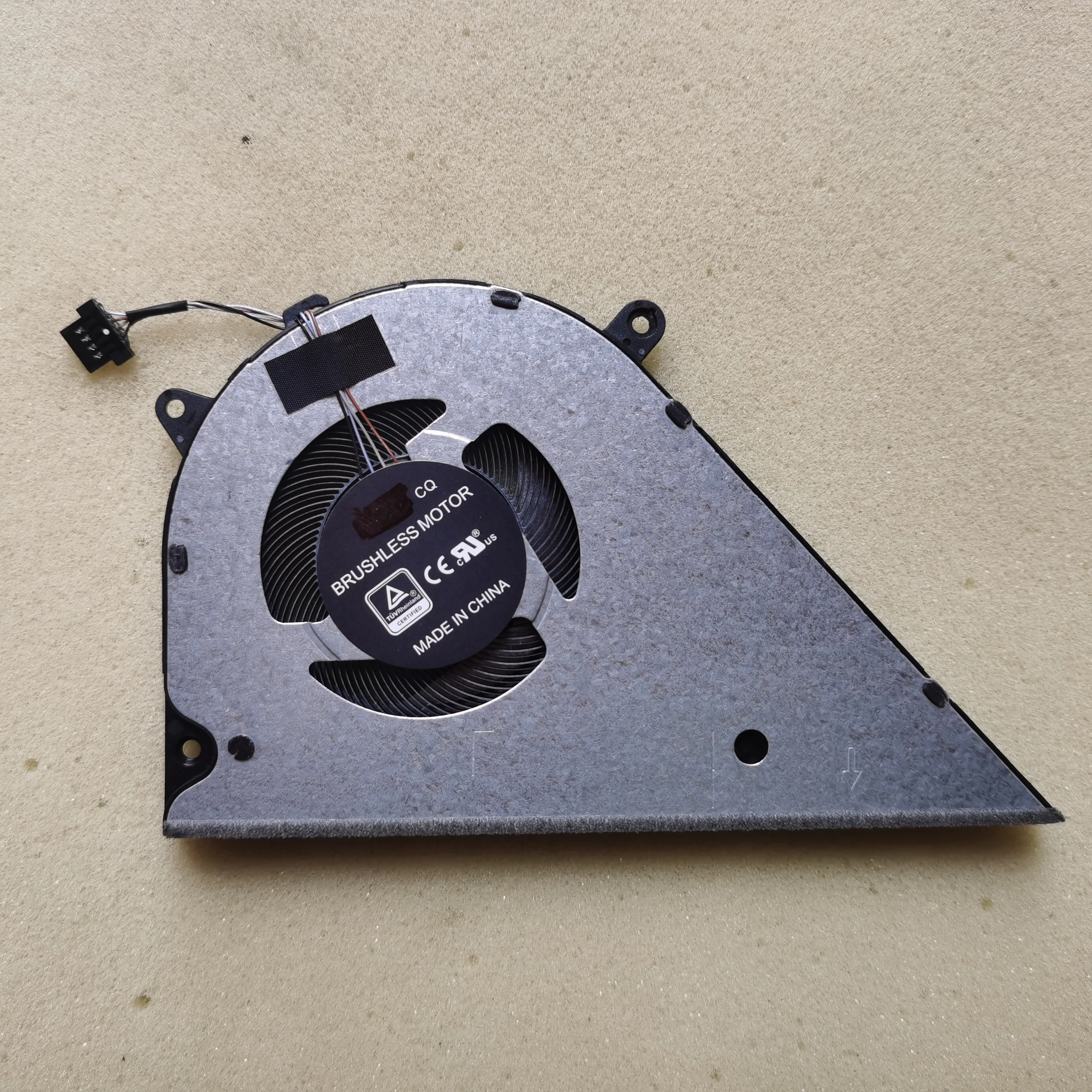 

Новый ноутбук cpu вентилятор охлаждения для HP Pavilion 15 15-EG 15-EH TPN-Q245 TPN-Q246