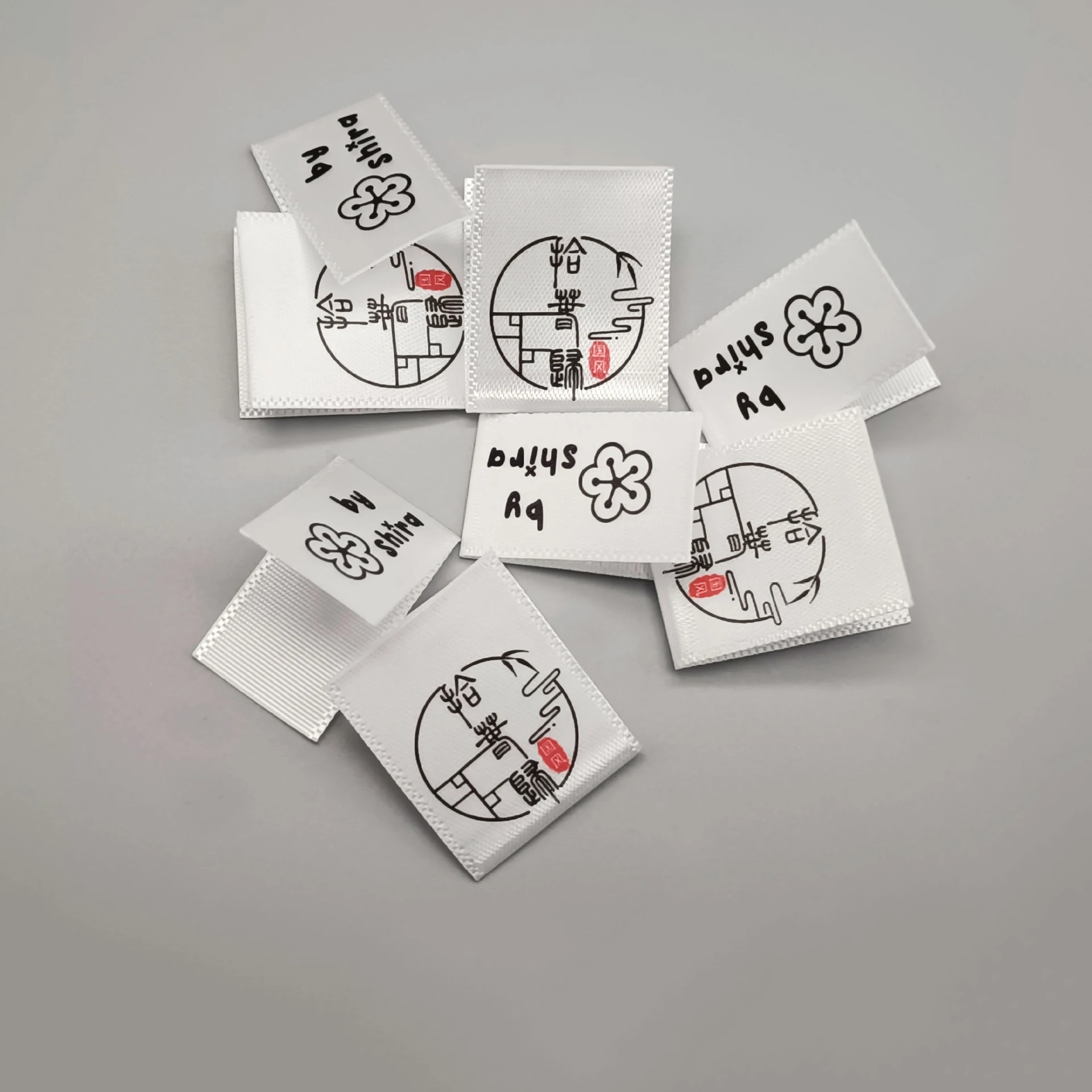 

Этикетки для одежды шириной 4 см, профессиональные высококачественные ярлыки из натурального или белого хлопка с принтом, мягкие на ощупь