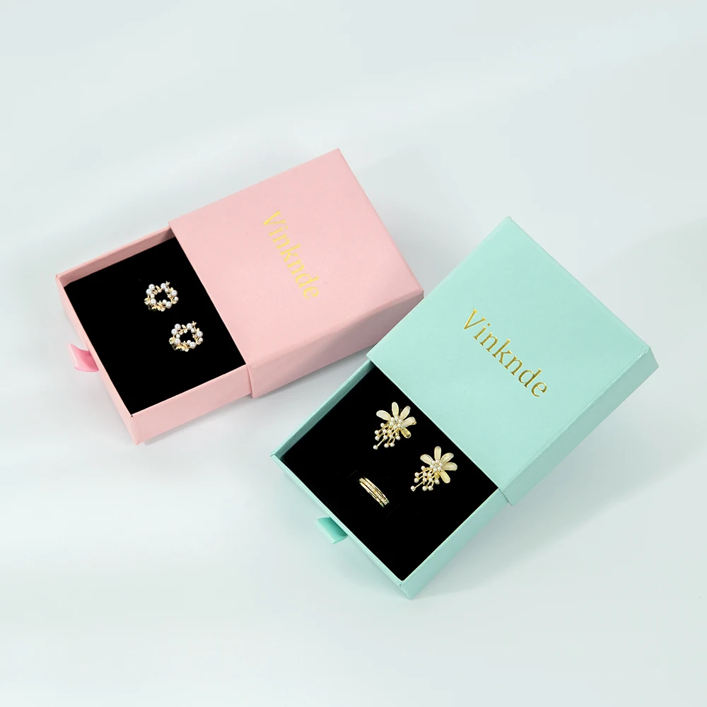 50pcs Bulk Women Jewelry Box 8X8X2.5cm Custom Logo Jewellery Travel Case Personalised Ring Earrings Necklace Gift Storage Box