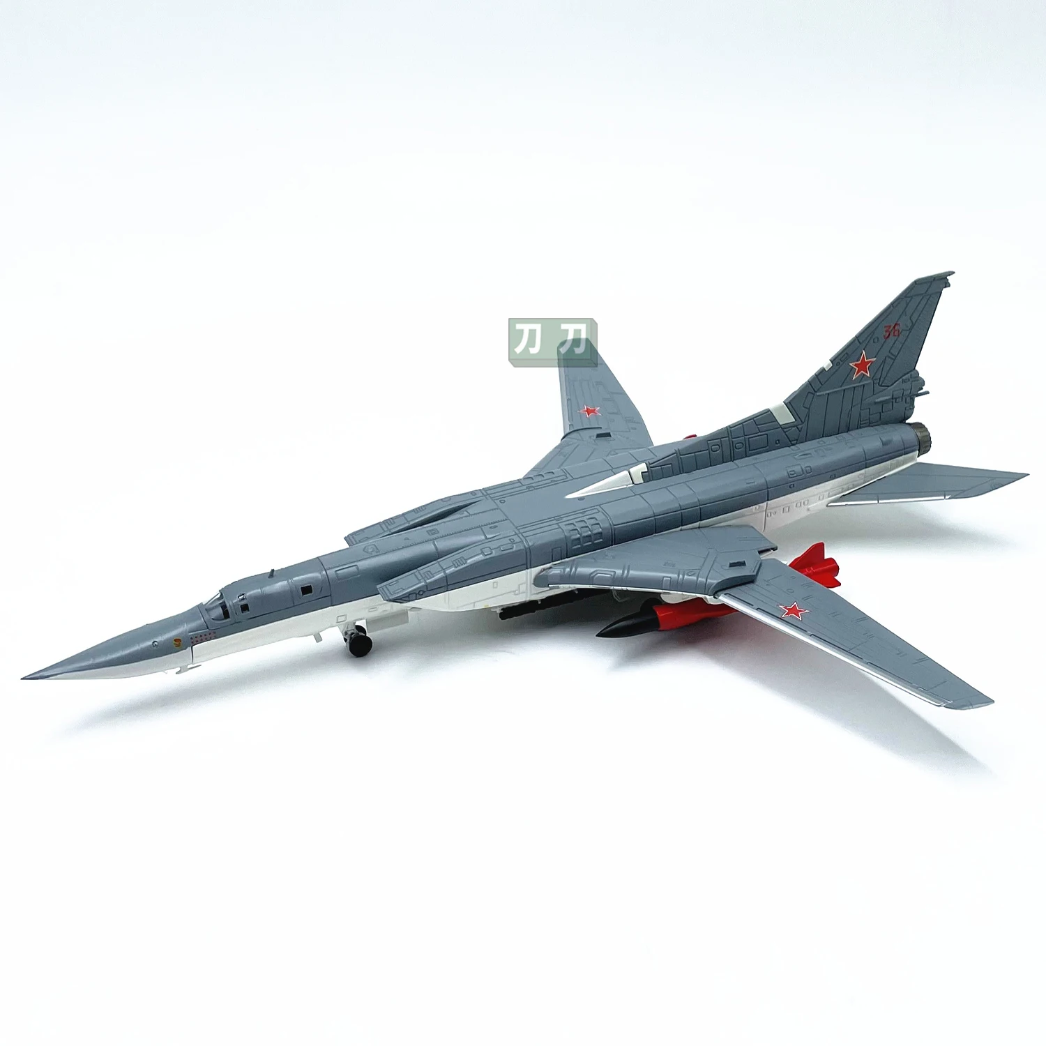 

1: 144 Figure 22TU-22M3 backfire bomber alloy Model aircraft variable wing glue free product WLTK