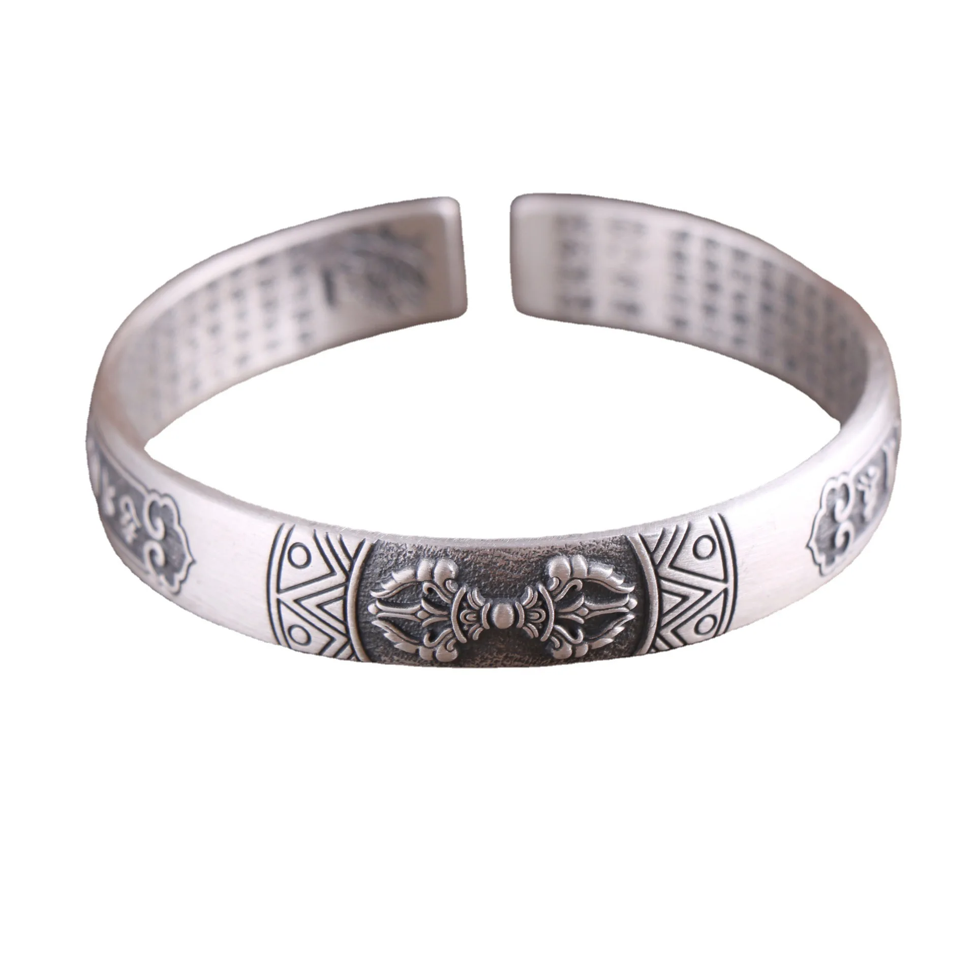 

Retro 999 ethnic silver bracelet Tibetan scripture six-character mantra Vajra three-dimensional relief opening lotus bangle