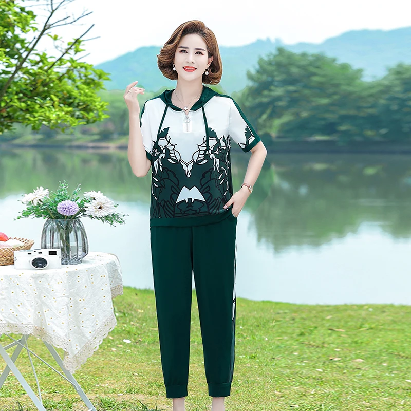 

New Summer Women Suits Middle-aged Mother Clothing Hood Short-sleeved T-shirt Tops 5XL Two-piece Female Casual Pants Set