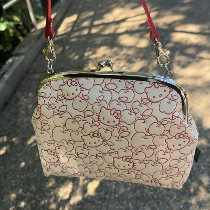 Sanrio Hello Kitty Embroidery Coin Purse Kawaii Cartoon Portable Small Change Storage Bag Shoulder Bag Makeup Bags for Girls