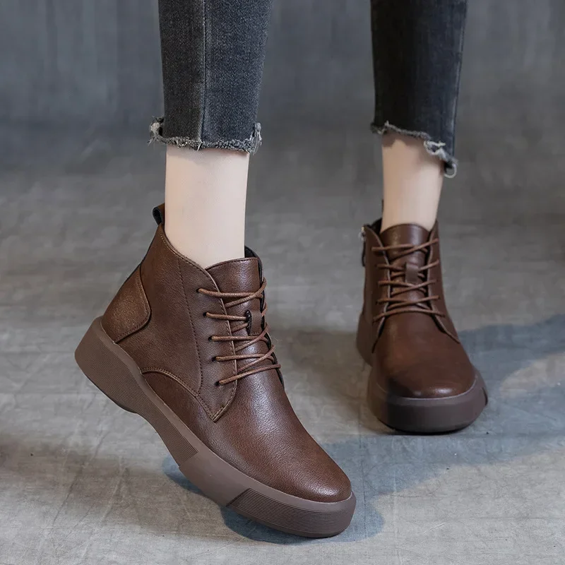 New Large Women's Autumn Flat Sole Single Boots Retro British Style Short Boots Casual Plush Winter Women