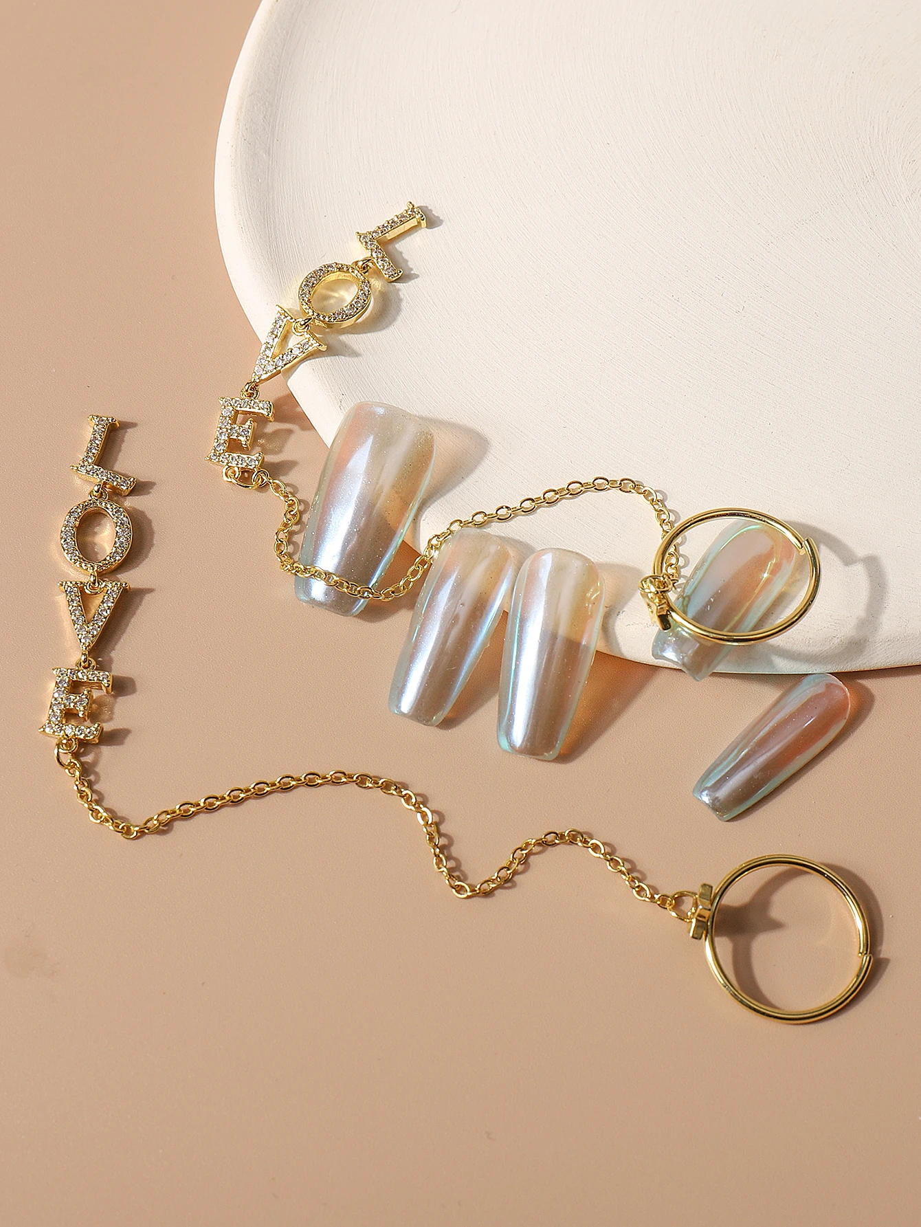 

1PC LOVE Design Nail Art Long Chain Decoration Jewelry For Nails UV Gel Polish DIY Silvery Golden