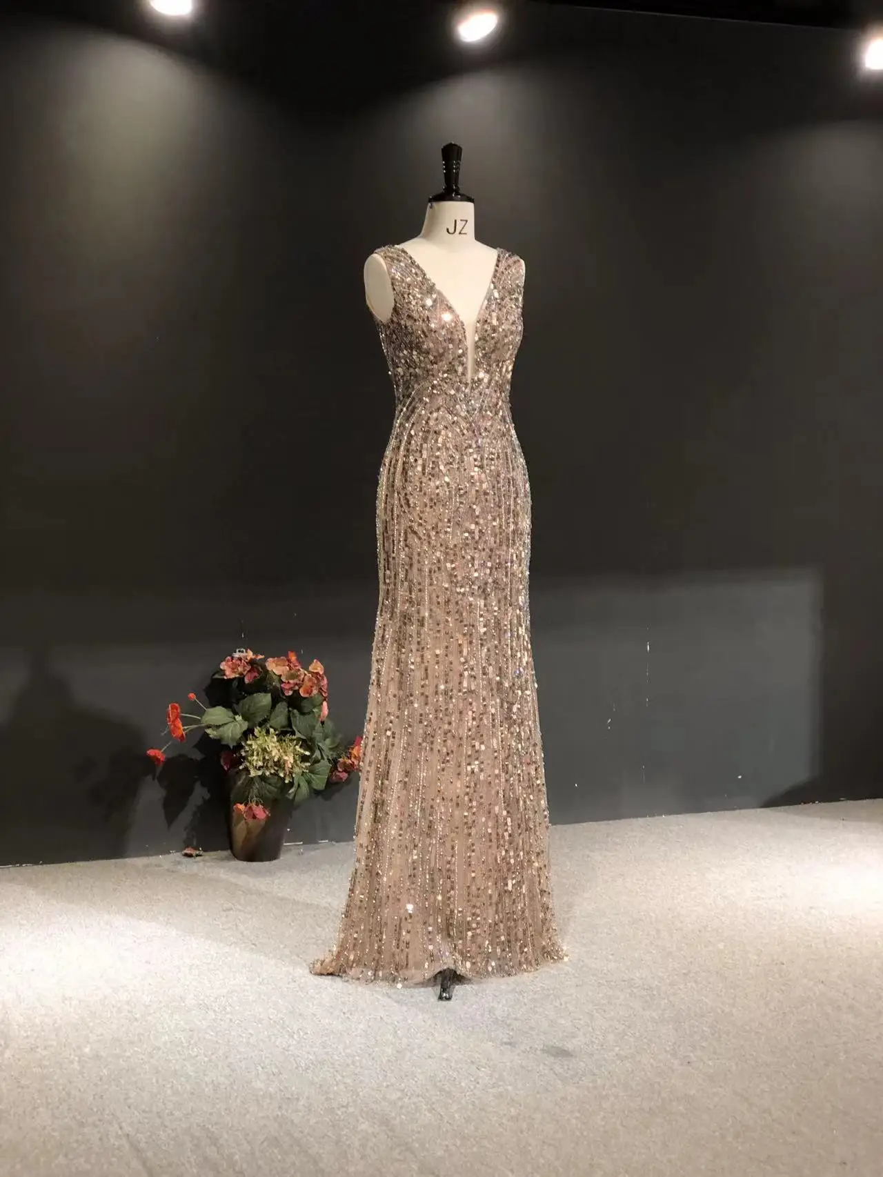 Рисунок 5 - Винтажное коричневое потрясающее