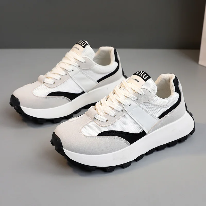 2024 Spring New Korean Edition Female Student Sports Breathable Running Thick Sole Casual Shoes
